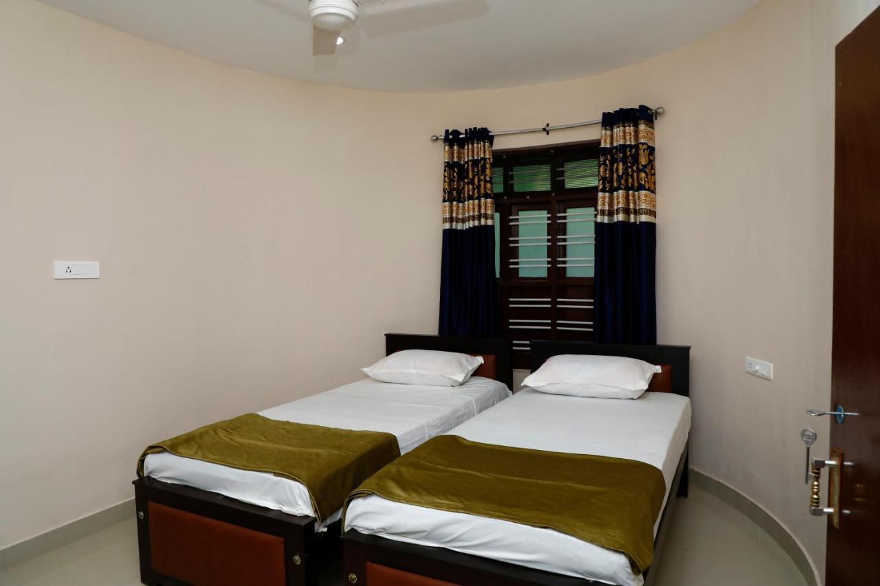 Valiyath Holidays Homestay Mundrothuruth Екстериор снимка