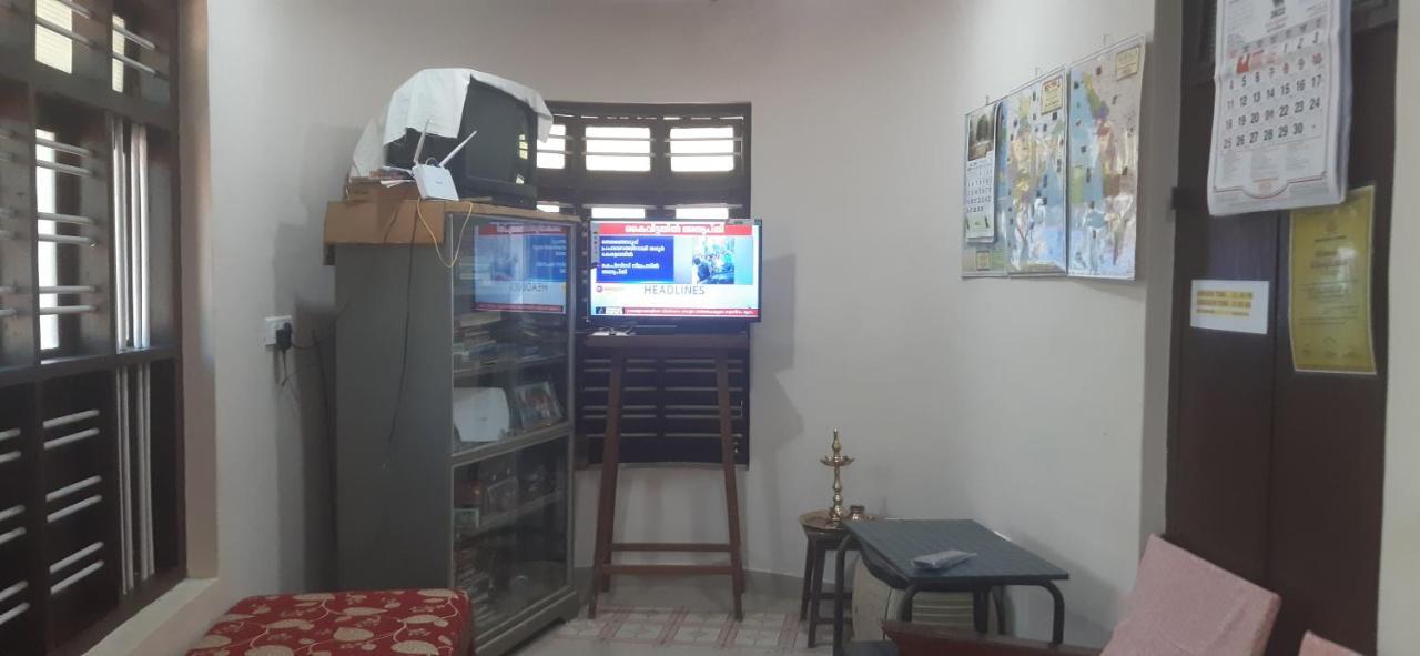 Valiyath Holidays Homestay Mundrothuruth Екстериор снимка